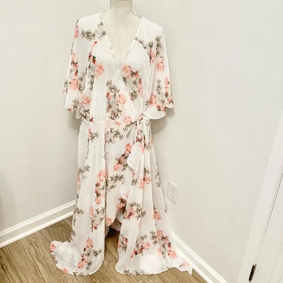 chinese dress ladies City Chic Women's Plus Size Maxi Dress-Magnolia Floral, 12 at Amazon  Women's Clothing store